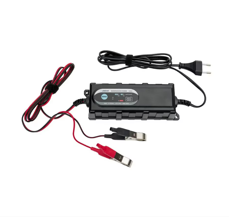 Incarcatorul auto inteligent (PCBC38) 3.8A 6V/12V este o solutie moderna pentru incarcarea si intretinerea bateriilor auto. Dispozitivul utilizeaza un microprocesor inteligent care controleaza automat procesul de incarcare pentru siguranta maxima si performanta optima. Acest incarcator smart pentru baterii functioneaza cu baterii de 6V si 12V, fiind compatibil cu o gama larga de vehicule precum autoturisme, motociclete, scutere, barci sau masini de tuns iarba. Poate incarca baterii cu capacitate intre 4Ah si 120Ah, oferind flexibilitate pentru utilizare acasa, in garaj sau atelier. Tehnologia de incarcare inteligenta in 6 etape optimizeaza fiecare faza a procesului, de la diagnostic si incarcare rapida pana la modul de mentenanta. In momentul in care bateria este complet incarcata, dispozitivul trece automat in mod de intretinere, prevenind supraincarcarea si prelungind durata de viata a bateriei. Incarcatorul este compatibil cu toate tipurile de baterii plumb-acid, inclusiv baterii umede, AGM, gel sau fara intretinere. Acest lucru il face ideal pentru majoritatea aplicatiilor auto si moto. Carcasa cu protectie IP65 ofera rezistenta la praf, stropi de apa si murdarie, fiind potrivit pentru utilizare in conditii mai dificile din garaj sau atelier. Designul compact si carligul de agatare integrat permit depozitarea usoara si utilizarea practica in timpul incarcarii. Indicatorul LED de incarcare permite monitorizarea rapida a starii bateriei si a procesului de incarcare, oferind control complet asupra functionarii dispozitivului. Acest incarcator universal pentru baterii auto este alegerea ideala pentru utilizatori care doresc siguranta, fiabilitate si tehnologie moderna pentru intretinerea bateriilor vehiculelor. Specificatii tehnice: • Model: PCBC38 • Tip produs: incarcator baterii auto inteligent • Curent de incarcare: 1A / 3.8A • Tensiune baterie: 6V / 12V • Putere: 70W • Tensiune intrare: 220–240V AC, 50–60Hz • Tip incarcare: inteligenta in 6 etape • Capacitate baterie suportata: 4Ah – 120Ah • Tip baterii: plumb-acid, AGM, gel, fara intretinere • Lungime cablu: 1.5 m + 1.5 m • Indicator incarcare: LED • Grad protectie: IP65 • Dimensiuni: 155 × 53 × 40 mm Ideal pentru incarcarea si mentinerea bateriilor auto, moto sau utilaje, oferind incarcare sigura si eficienta in fiecare zi.. Specificatii Caracteristici generale Tip Portabil Specificatii tehnice Tensiune de iesire 6 V